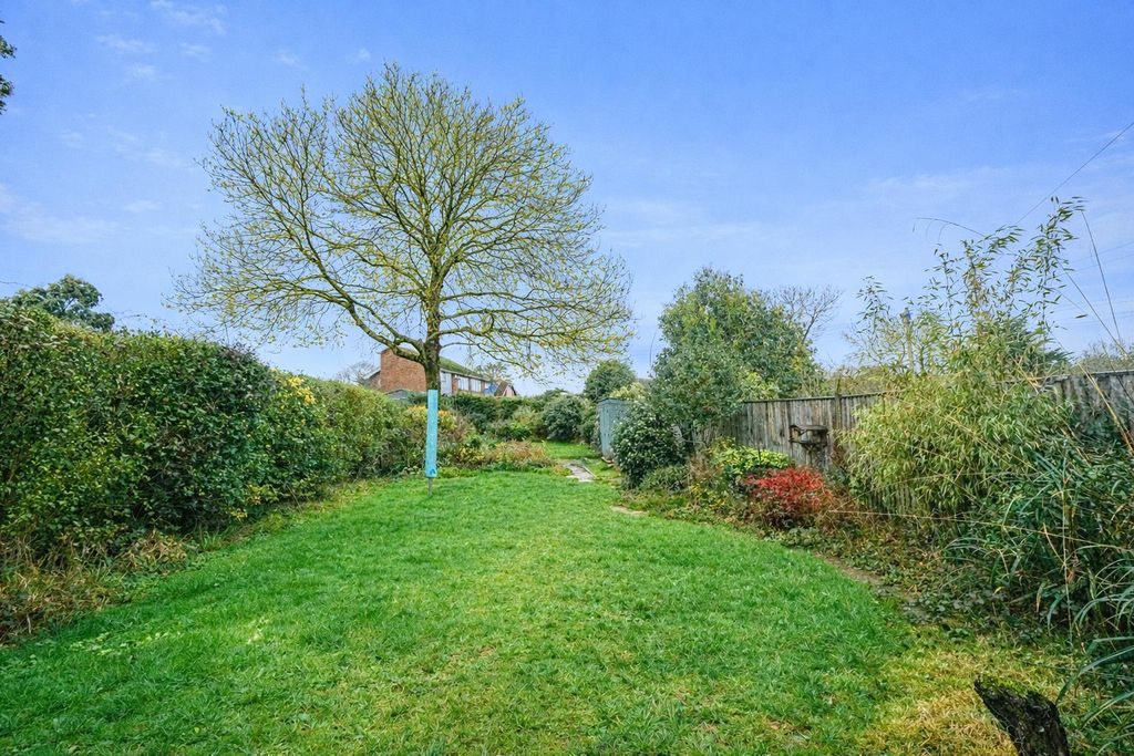 Property photo 2 of 27 96961686-A6Eb-4860-ba84-0E501c0Bf0A5.Png