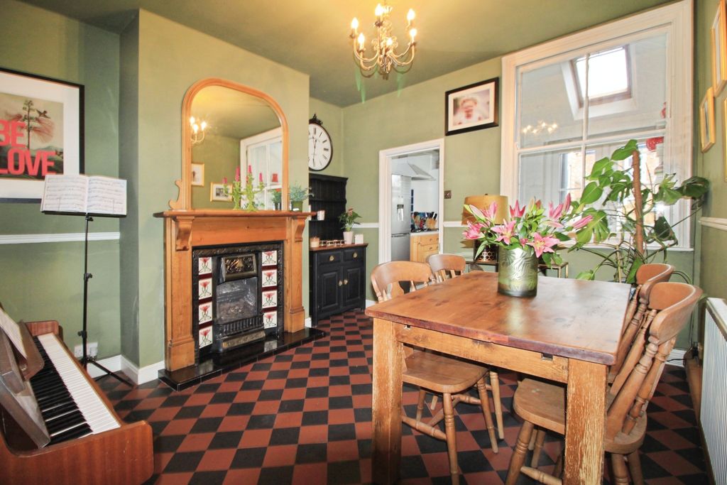 Property photo 3 of 16 Photo #3