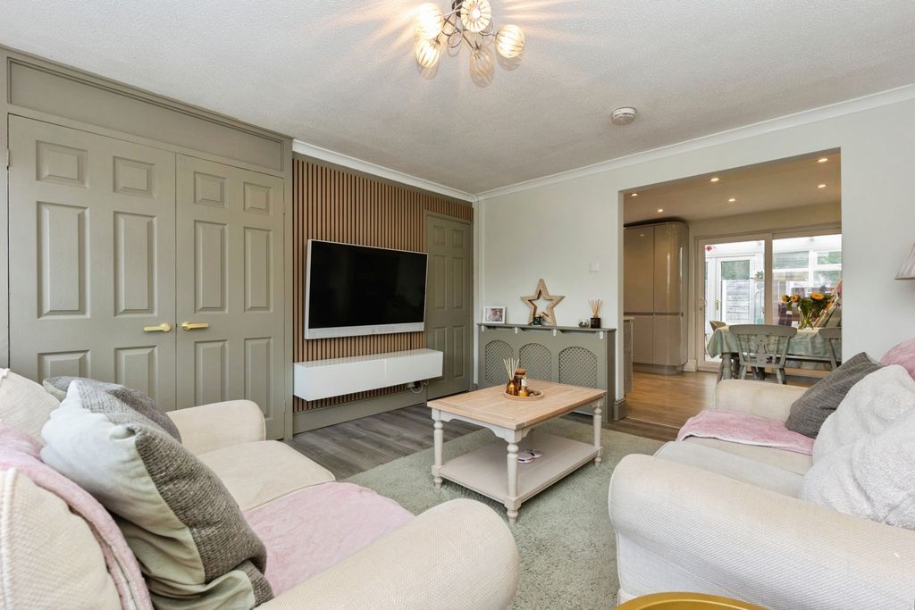 Property photo 2 of 19 Pbox-Img.Jpg