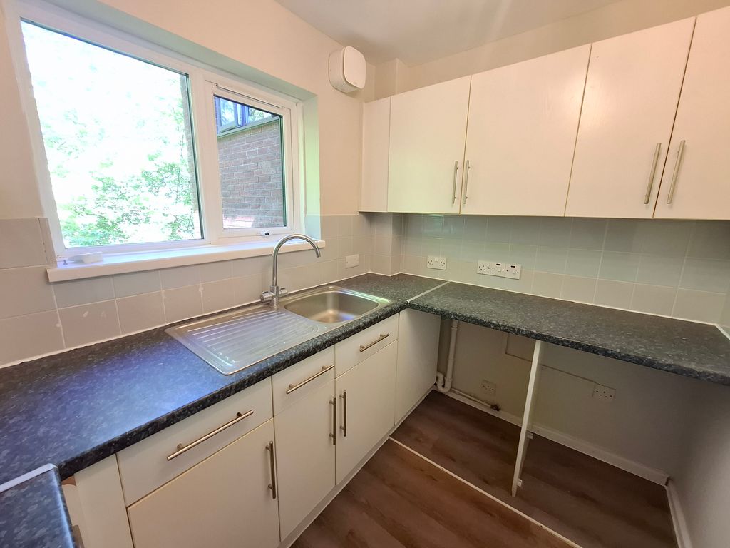 Property photo 3 of 10 Exterior