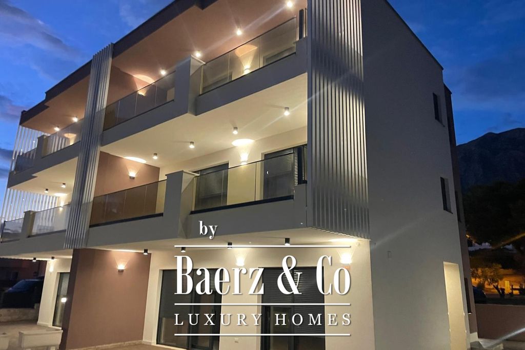 Property photo 2 of 31