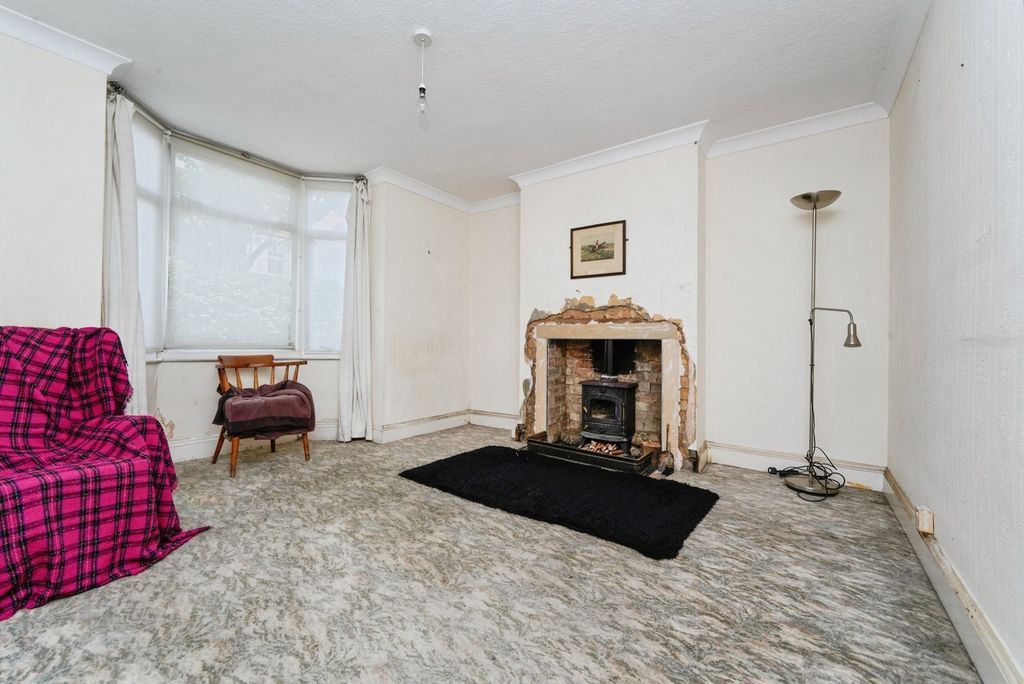 Property photo 2 of 16 Pbox-Img.Jpg