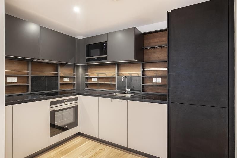 Property photo 3 of 13 Kitchen