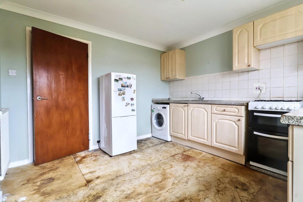 Property photo 2 of 11 Picture No. 03