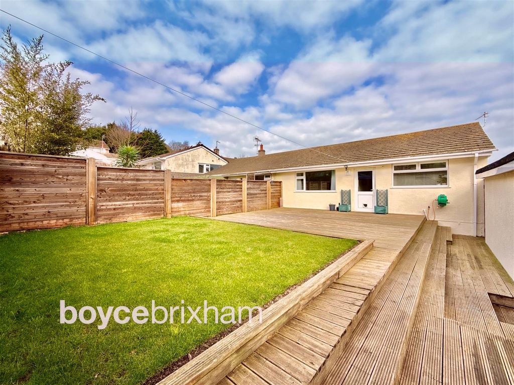 Property photo 1 of 19 Frontwm.Jpg
