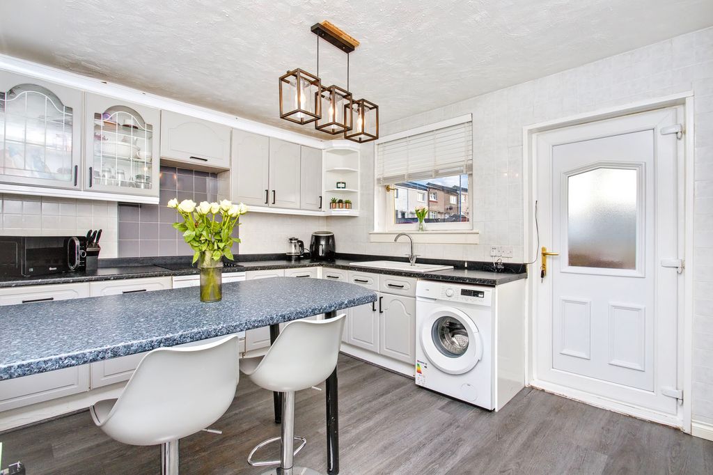 Property photo 2 of 8 Property Image 2