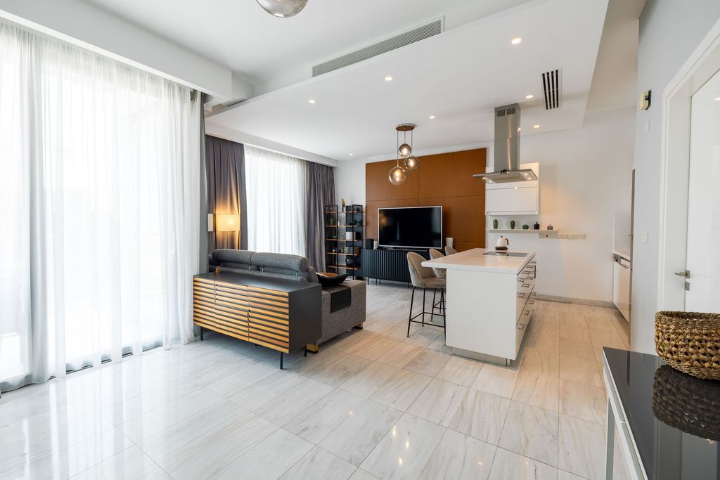 Property photo 3 of 30