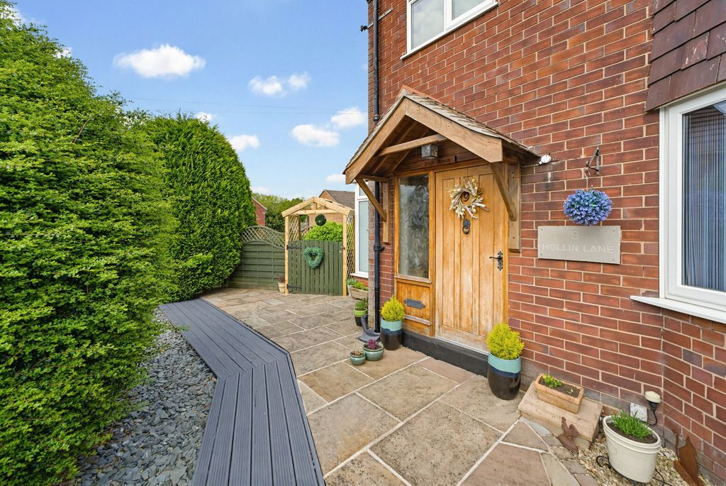 Property photo 2 of 30