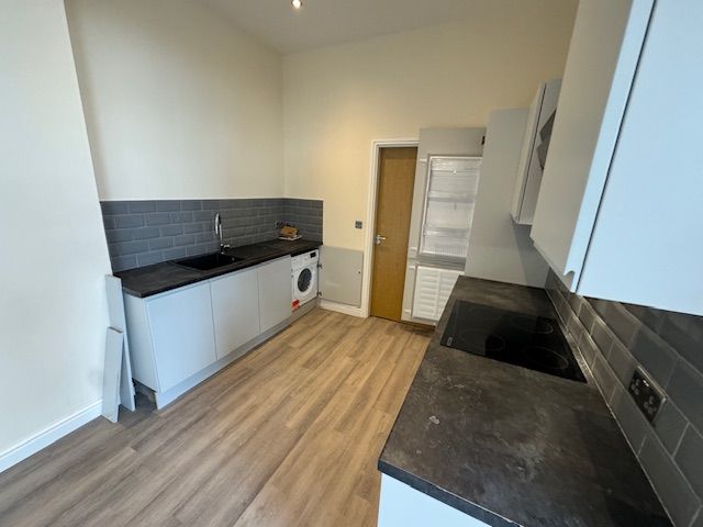 Property photo 3 of 12 Entrance Porch