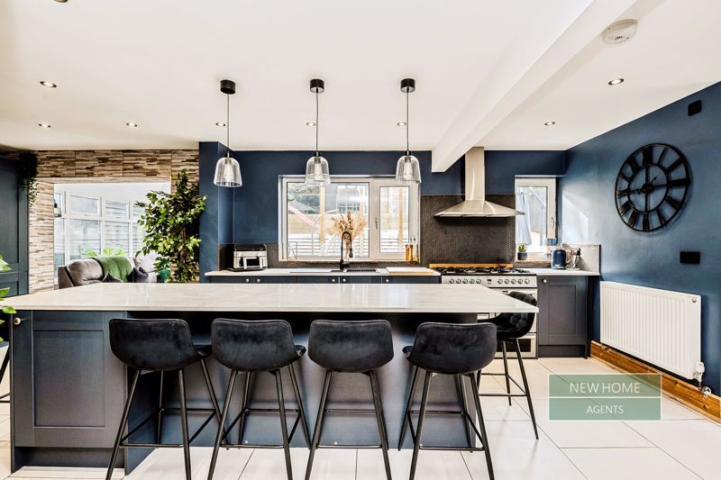 Property photo 3 of 24 Photo 9