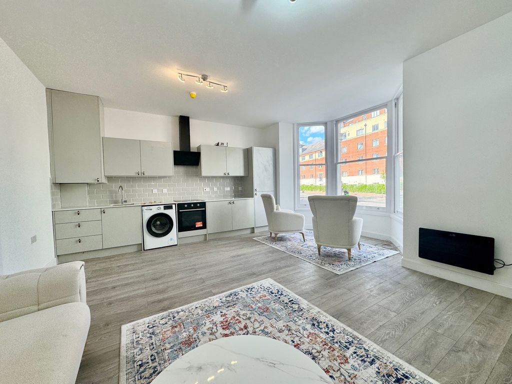 Property photo 2 of 4