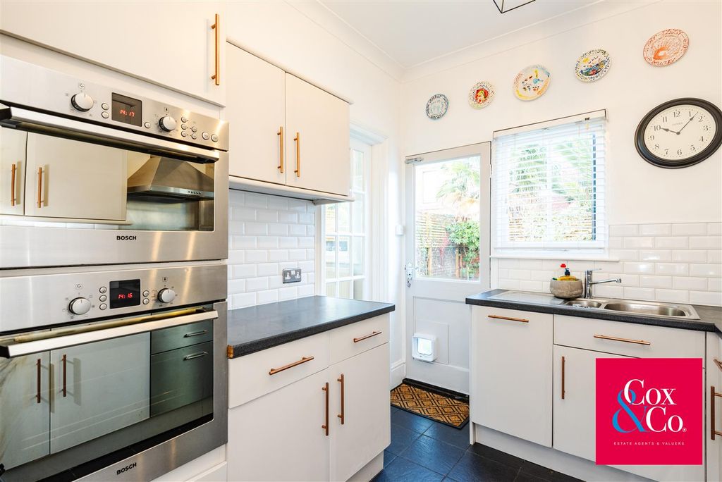 Property photo 2 of 17 81N_2844.Jpg