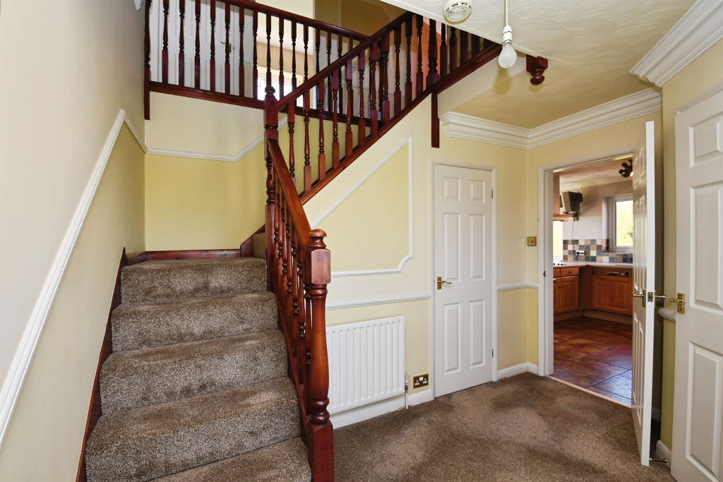 Property photo 2 of 20