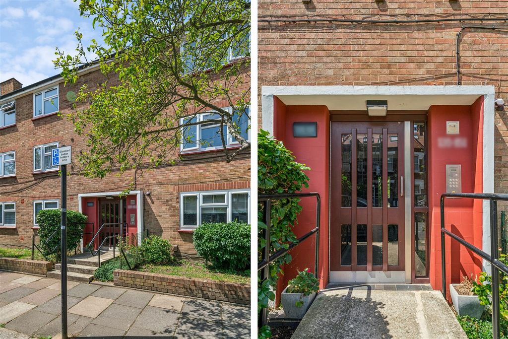 Property photo 1 of 12 For Sale - St Albans Avenue, W4