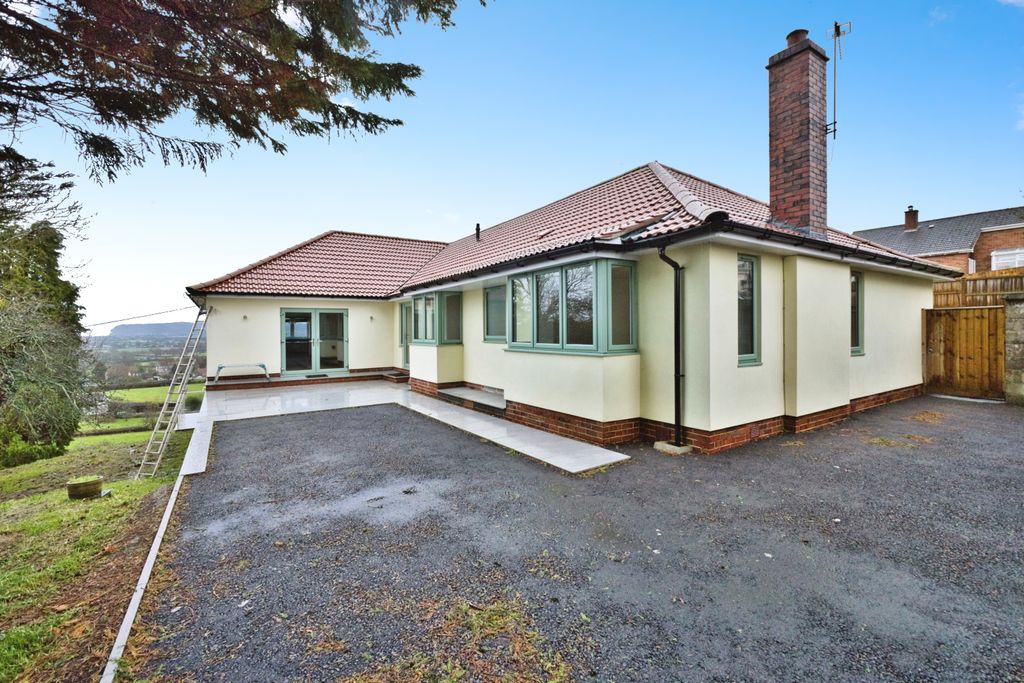 Property photo 1 of 30 Front