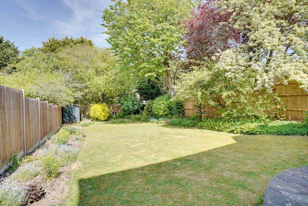 Property photo 2 of 21