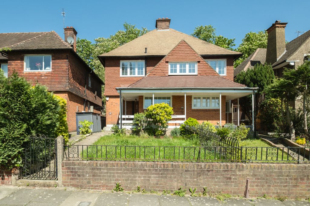 Property photo 1 of 19