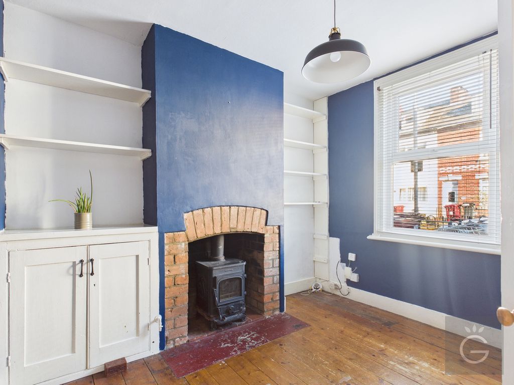 Property photo 2 of 8