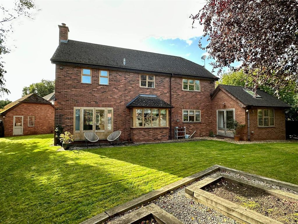 Property photo 3 of 23