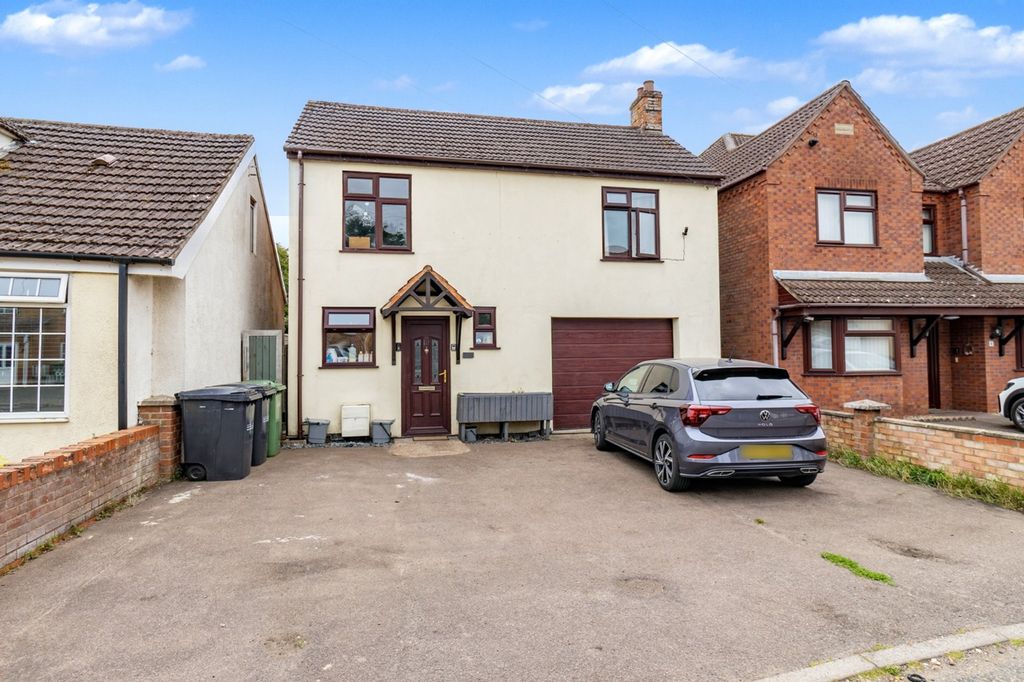 Property photo 1 of 34 4438621