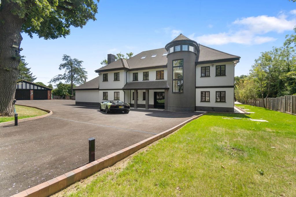 Property photo 1 of 22