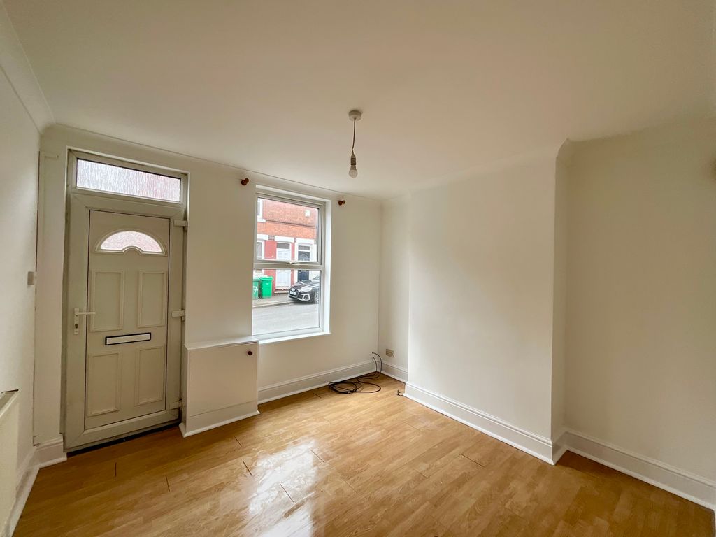 Property photo 3 of 18 Img_9891