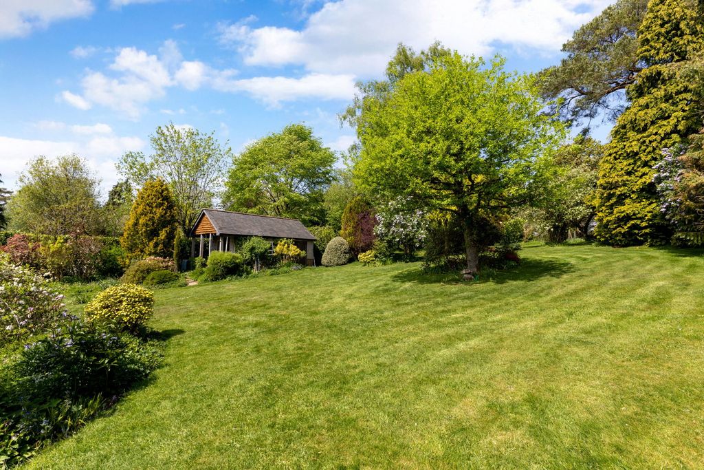 Property photo 3 of 32