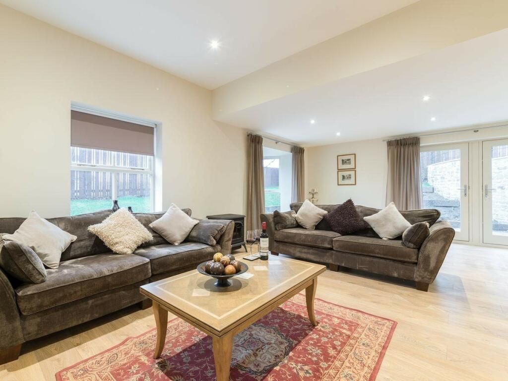 Property photo 3 of 7