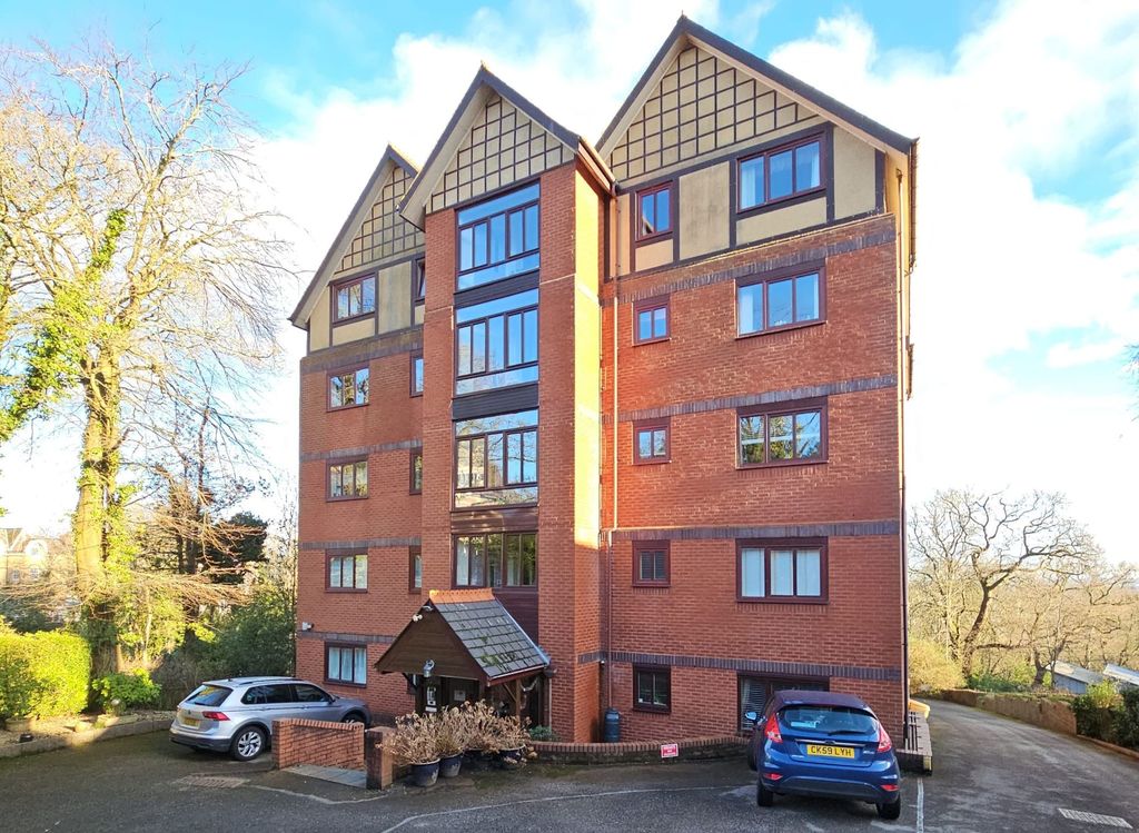 Property photo 1 of 16