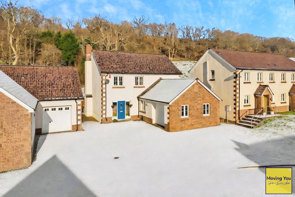 Property photo 1 of 31 Photo 2