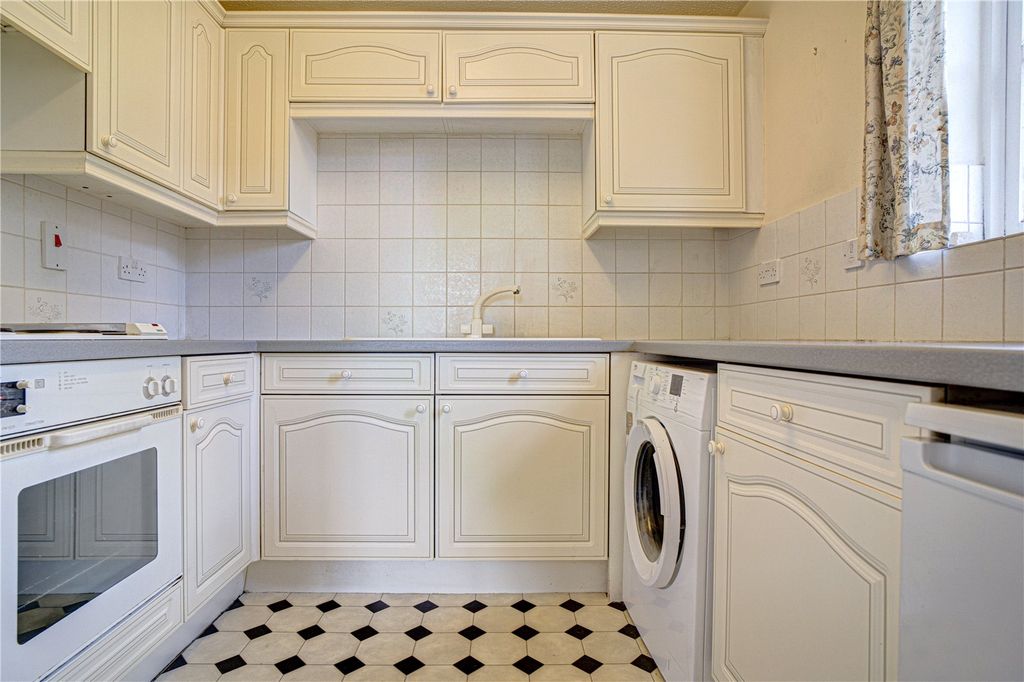 Property photo 2 of 8 Picture No. 02