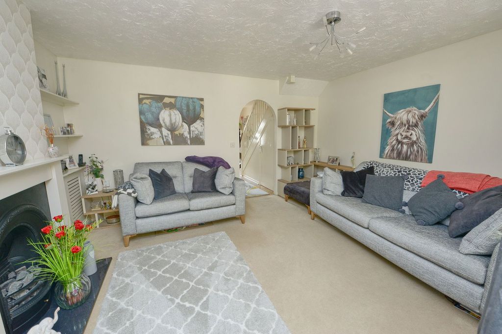 Property photo 3 of 13