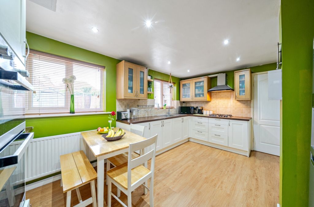 Property photo 2 of 21 1340580-7-68A5Ae4006dc6