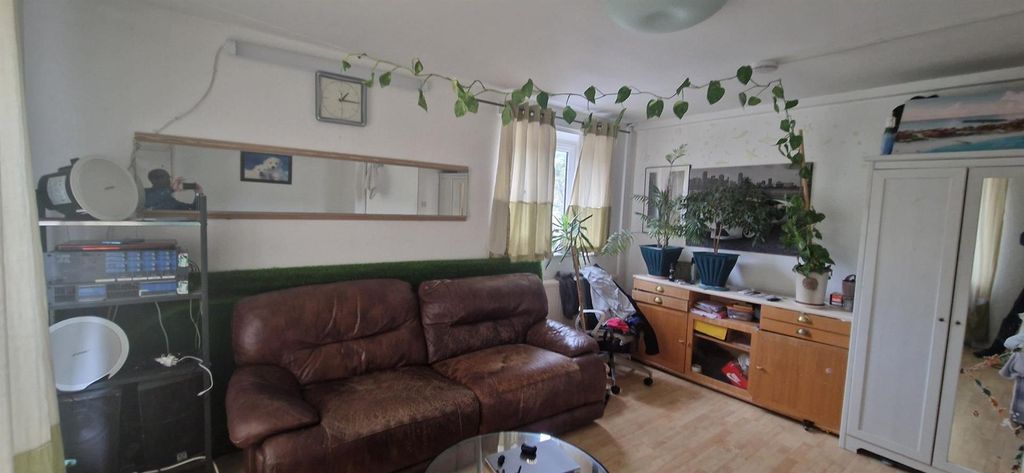 Property photo 2 of 7 20250515_131015.Jpg