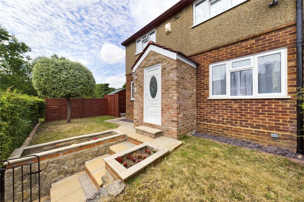 Property photo 1 of 16 Front