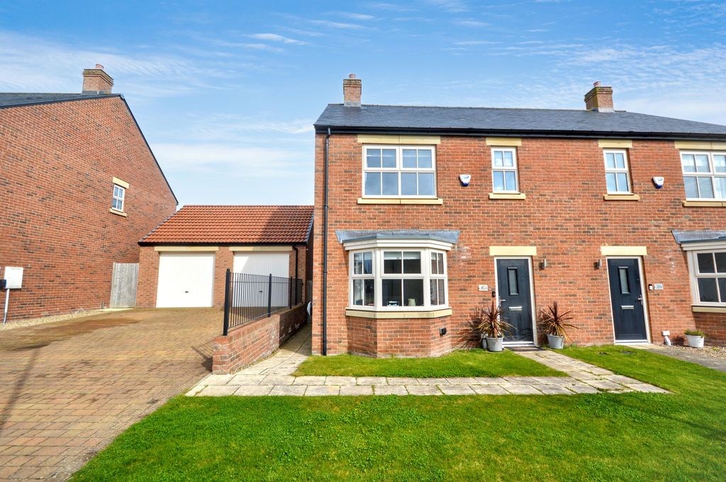 Property photo 1 of 17 Photo 1