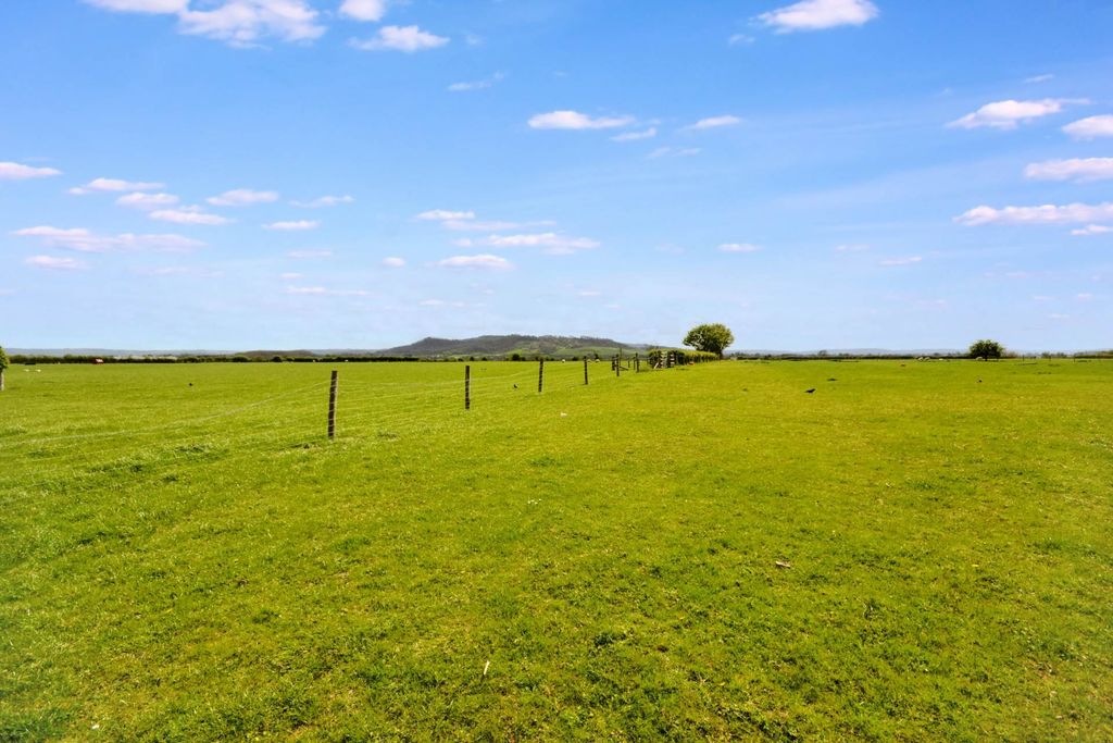 Property photo 3 of 29