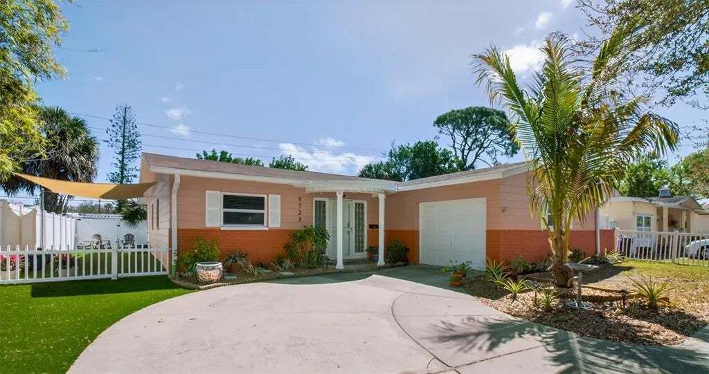 Property photo 1 of 20