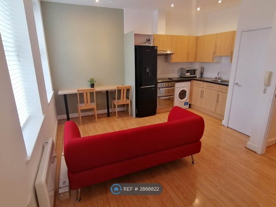 Property photo 3 of 6