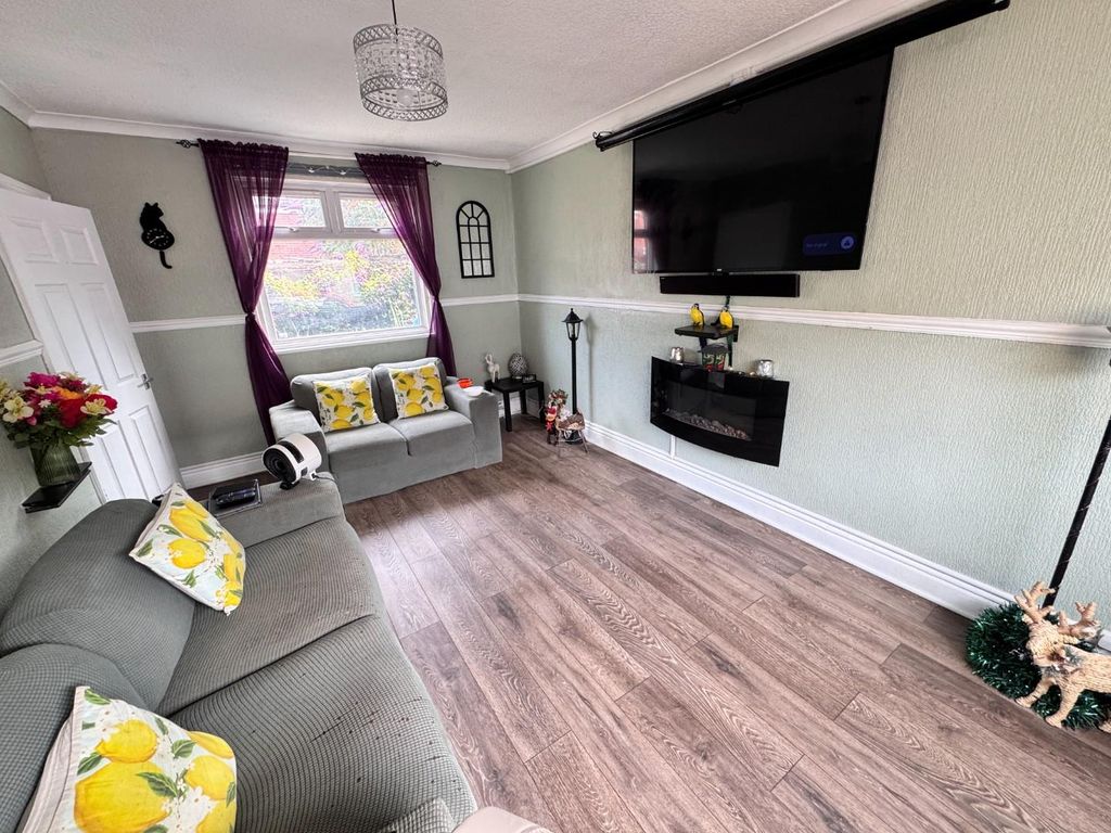 Property photo 3 of 10 Reception Room