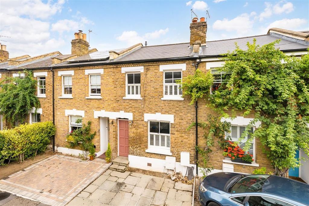 Property photo 1 of 7