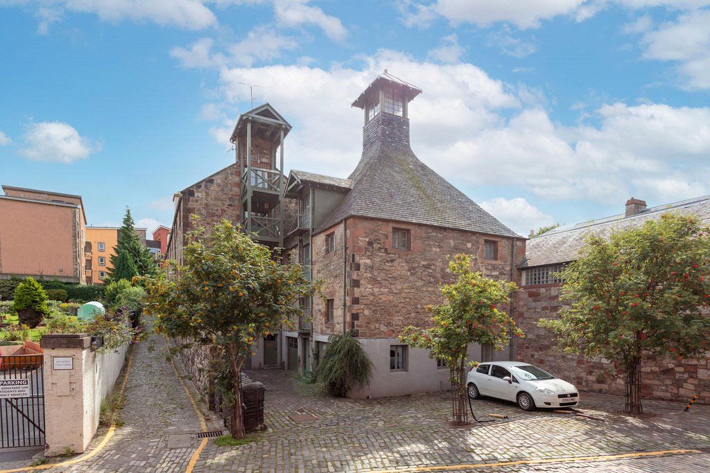 Property photo 1 of 18 Photo 1