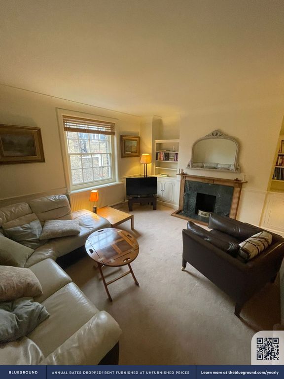 Property photo 3 of 25 Living Room