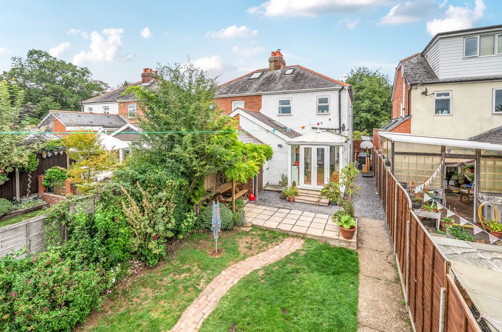 Property photo 2 of 12 1342501-3-68A6270...