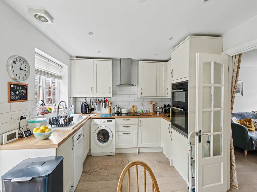 Property photo 2 of 20 11 - Kitchen