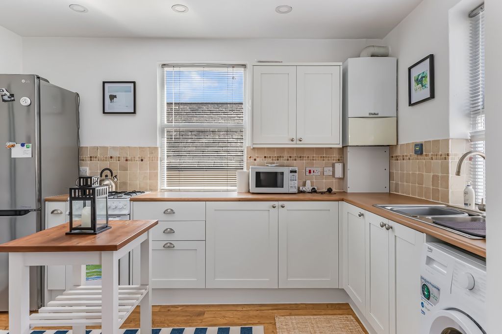 Property photo 2 of 17 Picture No. 07