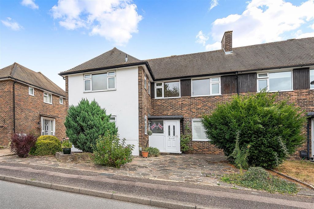 Property photo 1 of 16 Courtlands Crescent,45 - (16).Jpg