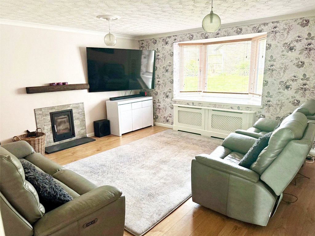 Property photo 2 of 18 Picture No. 39