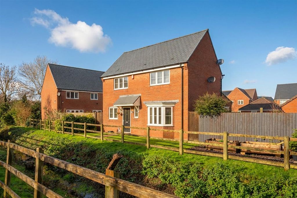 Property photo 1 of 21 Front.Jpg