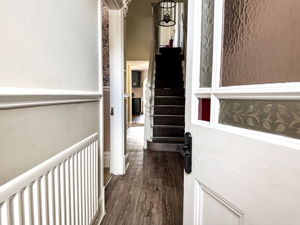 Property photo 2 of 24 5440836